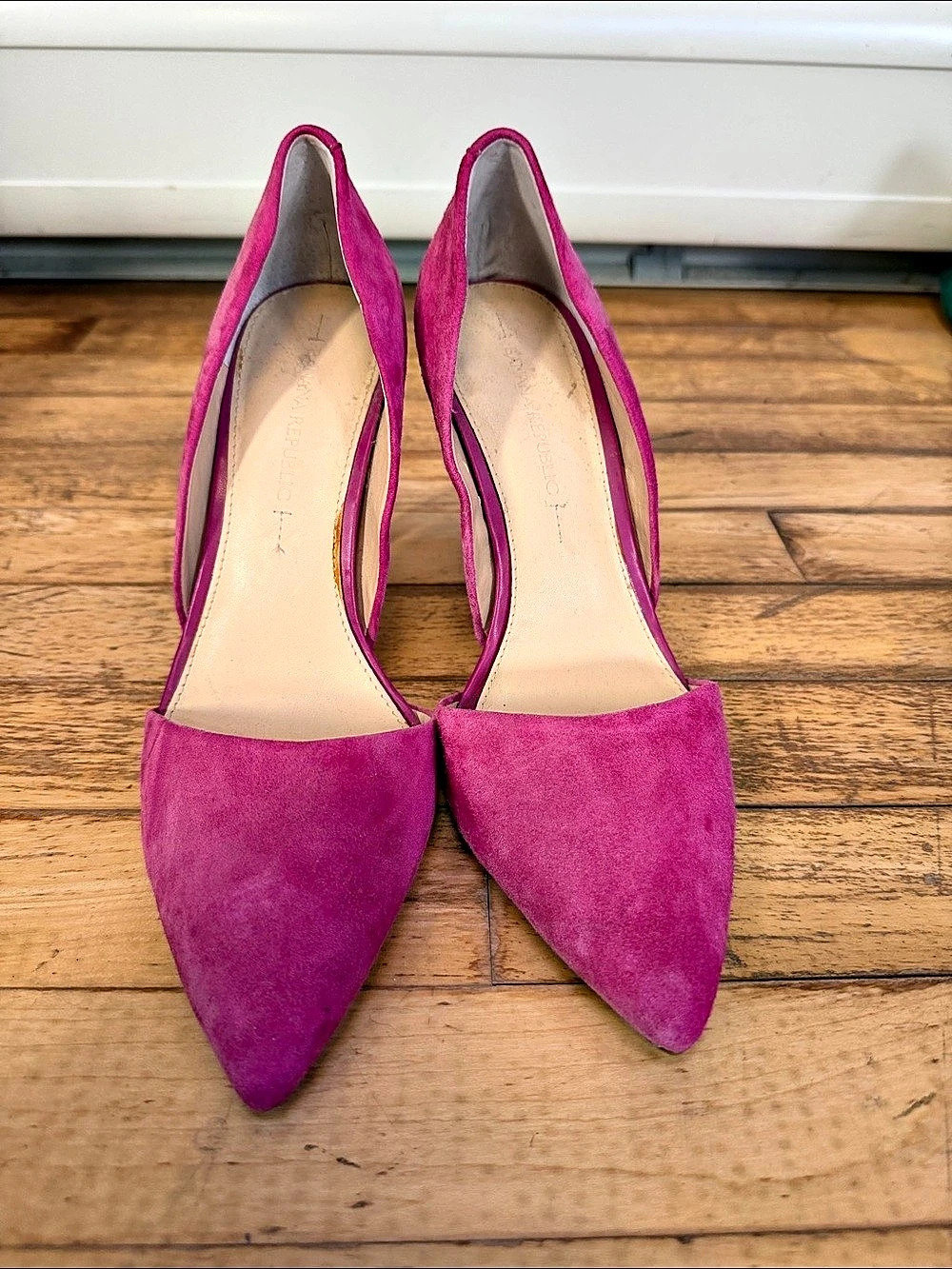 Banana Republic Pink Pointed-Toe Heels US 7 1/2